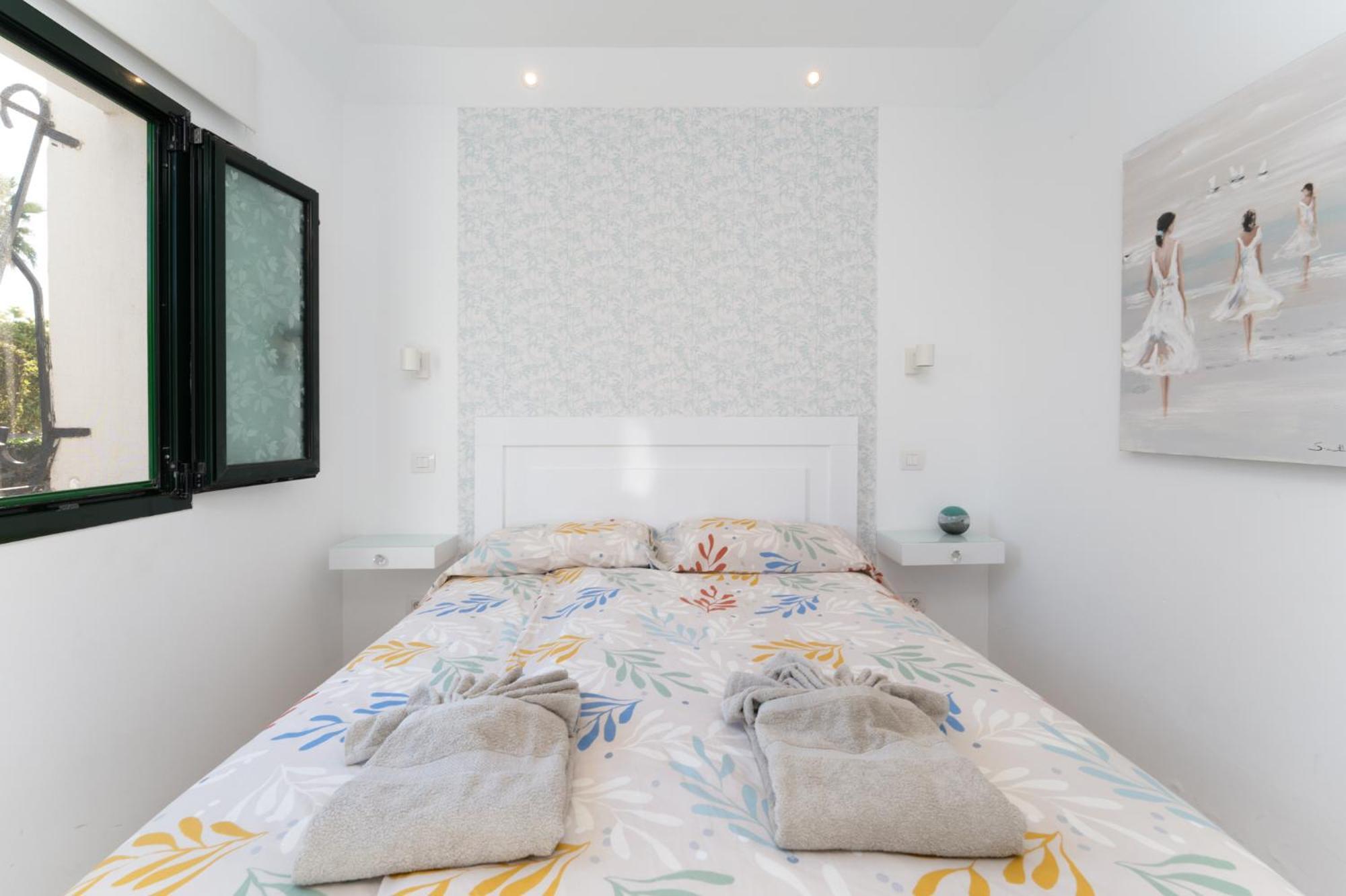 Luxury Poolside Holiday Home 마스팔로마스 외부 사진